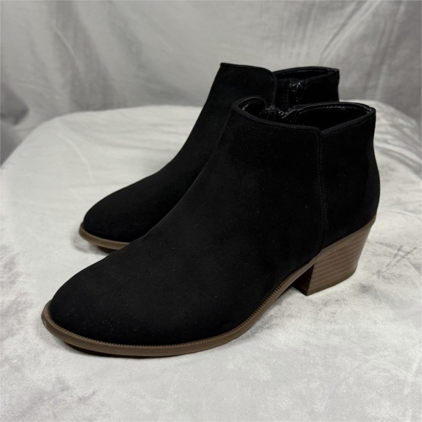 Amazon Essentials Black Suede Side Zip Ankle Boot… - image 1