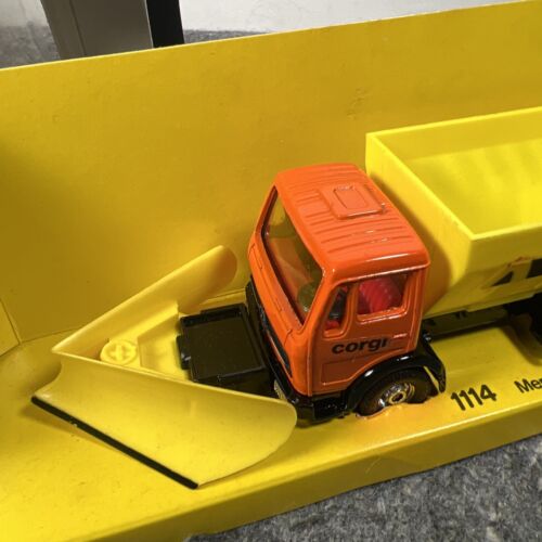 Corgi 1114 Mercedes Benz Snow Plow EXC in Damaged Box - Picture 9 of 14