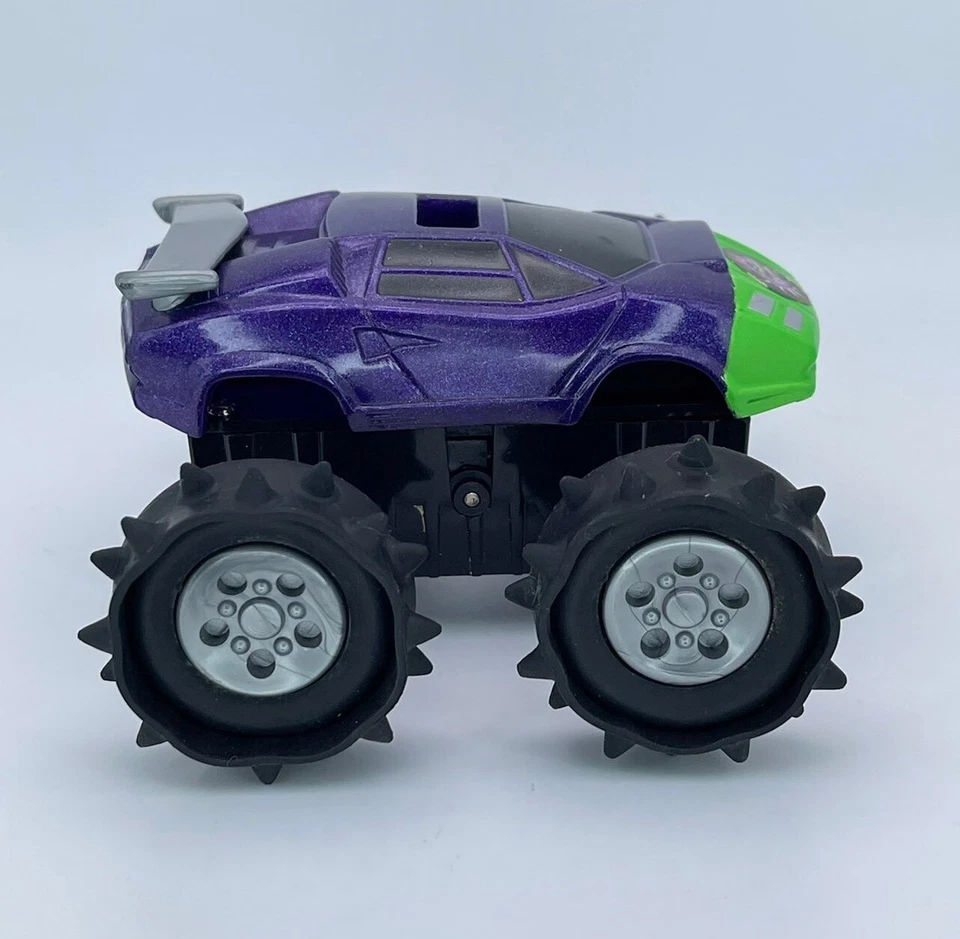 Vintage 1993 Kenner Motorized Carzillas Iron Spike with Transforming Wheels VGC - Image 3 of 4