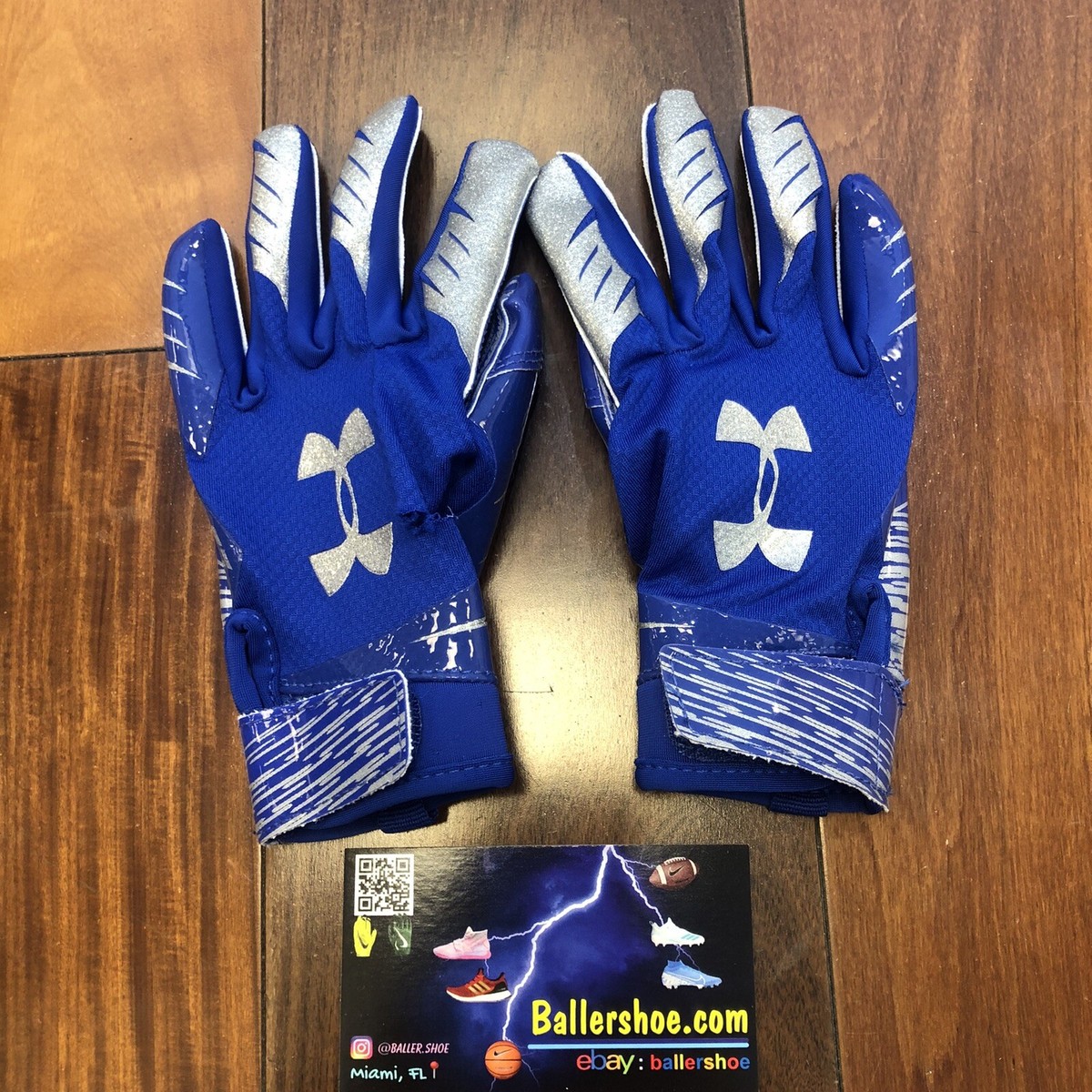UA F7 Football Gloves Size Pee-Wee 1351544
