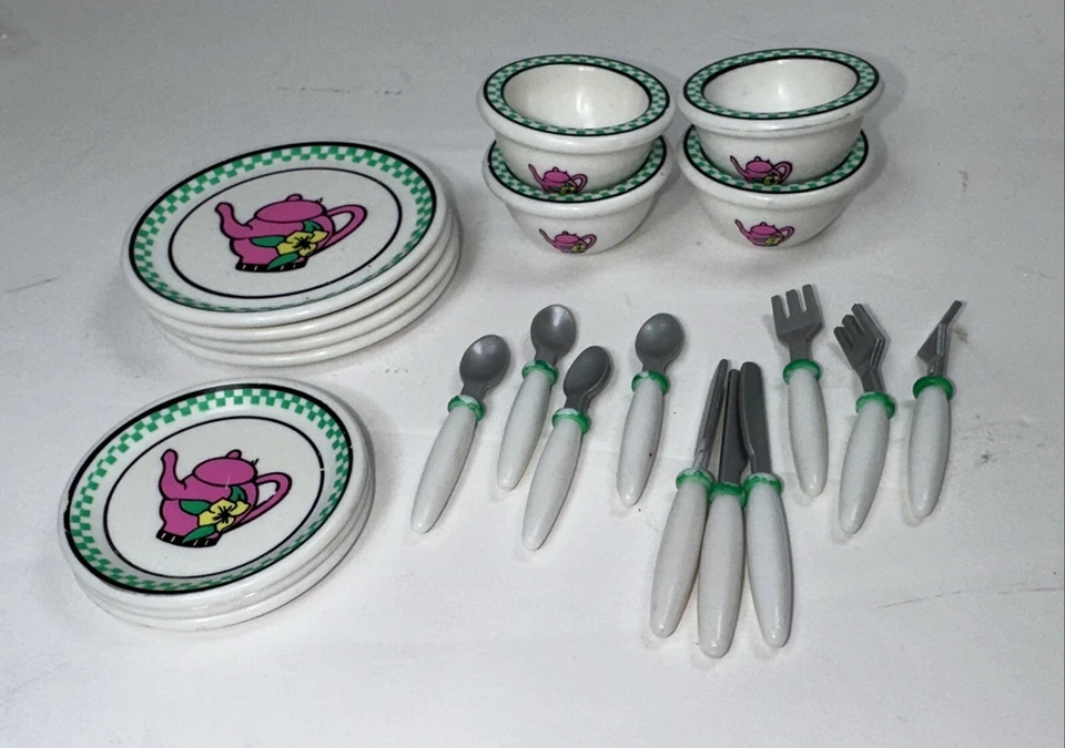 Muñeca Barbie Platos de Juego Platos Cuencos Cubiertos Cocina Blanco Foto 2 de 3