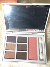 Elizabeth Arden Deluxe Compact with 6 eyeshadows and blush new