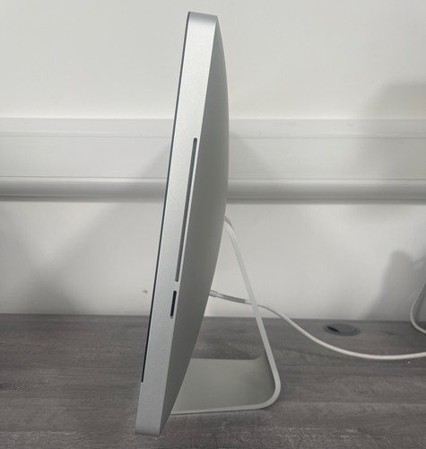 APPLE iMac 21.5 Inch 500GB SSD 16GB RAM Keyboard, Mouse & Box MINT CONDITION - Picture 3 of 13