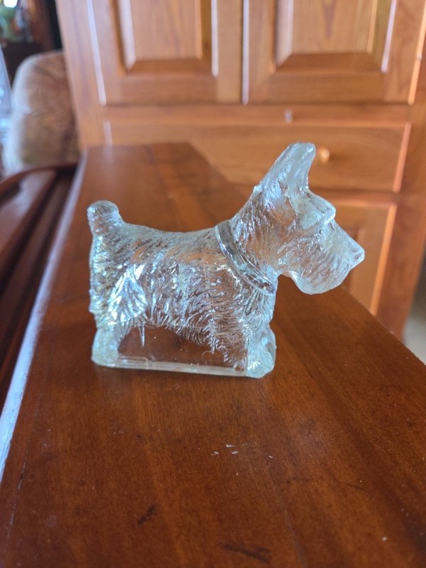 VINTAGE Scottie Scotty Dog  4” Pressed Clear Glass Candy Container from the 40s