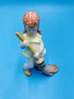 HEREND PORCELAIN HANDPAINTED GIRL WITH BROOM FIGURINE 5835