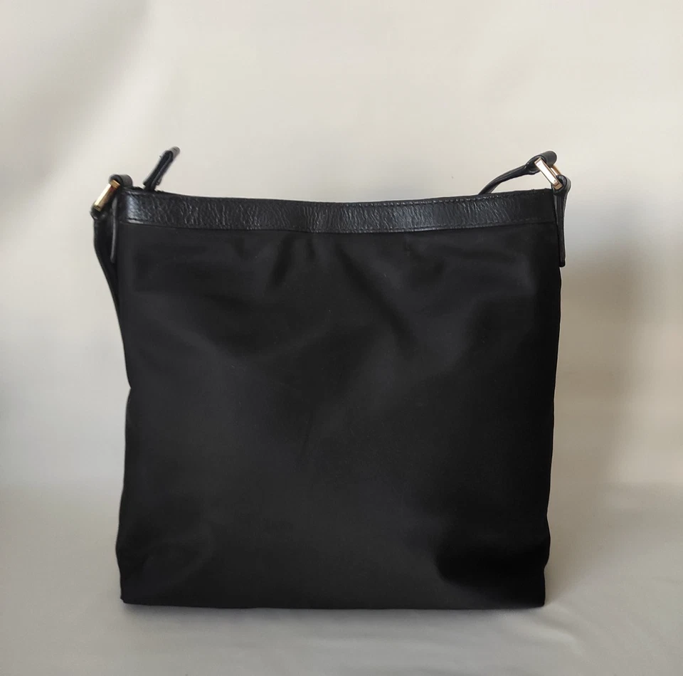 Michael Kors Nylon Messenger/Cross Body Travel Bag Black Size M 9.25"W 9.5"H 3"D - Image 2 of 4