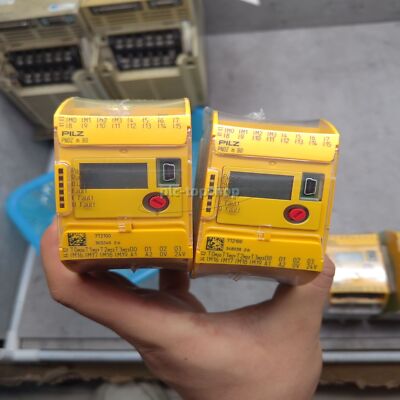 NEW 772100 Pilz PNOZ m B0, Configurable control system PLC