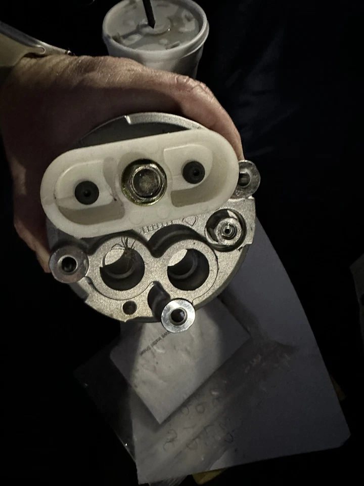 AC Compressor Fits: 1994 1995 1996 Cadillac Commercial - Fleetwood V8 5.7L — 第 3/4 张图片