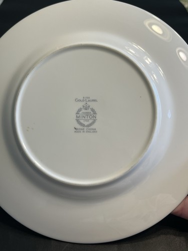 7pc Minton Gold Laurel Bone China 7.5” Dessert Plates Made in England S-733 - Picture 4 of 7