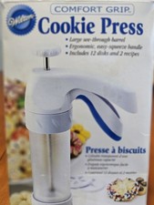 Wilton Cookie Press w/ 12 Disks, Preowned