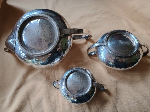 ANTIQUE JAMES DIXON & SONS EPBM SILVER PLATED HAND HAMMERED 3 PIECE TEA SET E846 - Picture 3 of 8