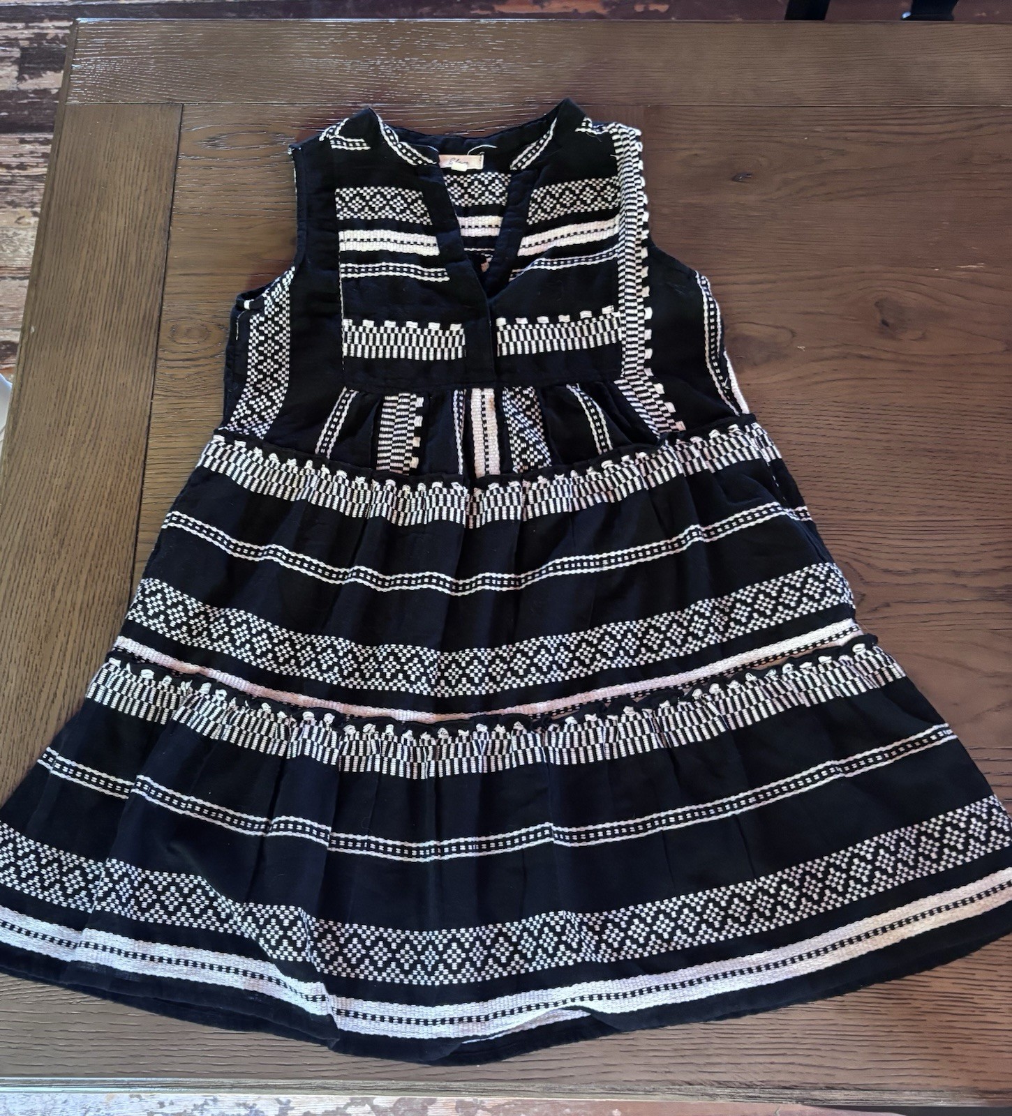 Elan Black White Geometric Embroidered Sleeveless V-Neck Sundress S