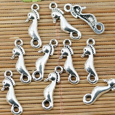 100pcs Tibetan silver SEAHORSE charm pendants EF1351