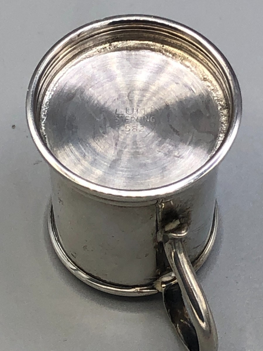 Lunt # 582 sterling silver individual Liquor or Shot Cups, gently