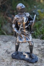 65809 B  SOLDAT  FIGURINE MEDIEVAL  FAUCHART CHEVALIER CROISE  1470  MOYEN  AGE