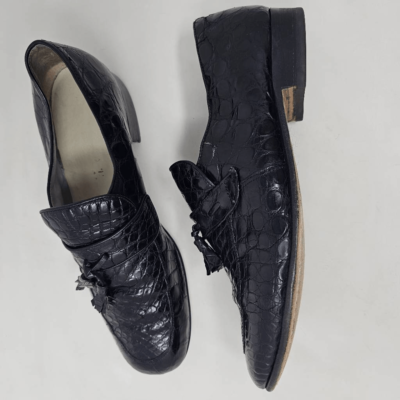 VINTAGE BLACK FULL CROCODILE LEATHER APRON TOE TASSEL LOAFER 