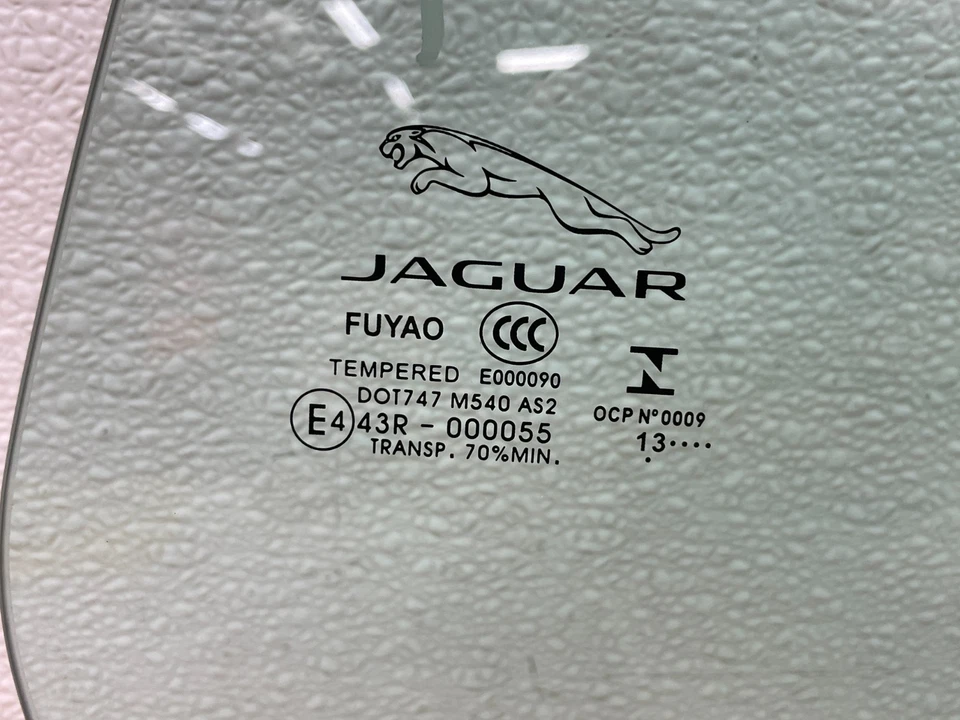 15 16 17 Jaguar F-Type puerta pasajero delantero derecho ventana panel de vidrio 1611 OEM Foto 2 de 4