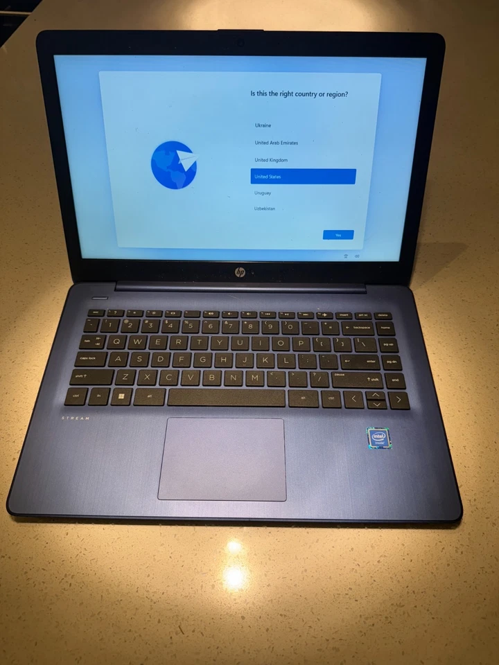 HP Stream 14-CB171WM 14" Celeron N4020 1.1GHz 4GB RAM 64GB SSD - Image 2 of 4