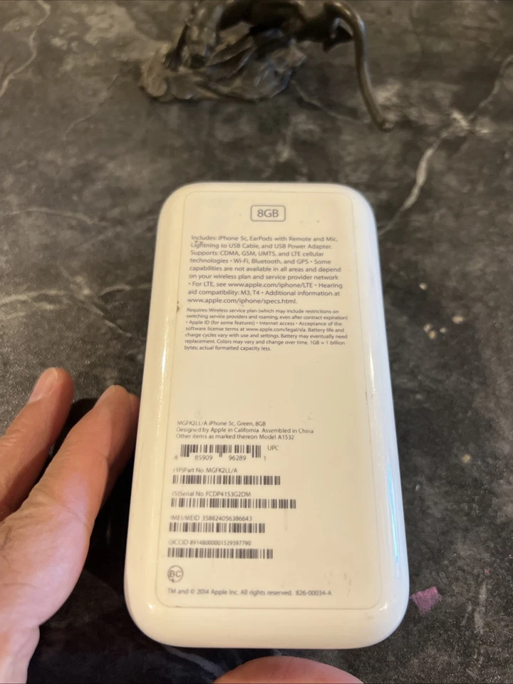 iPhone 5c New In Box.  Unopened. Green. 8G - Image 3 of 4