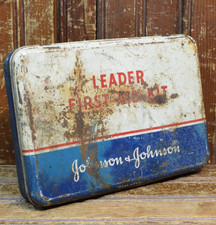 JOHNSON & JOHNSON LEADER FIRST AID EMPTY METAL TIN SIGN VINTAGE 1960s TOOL BOX