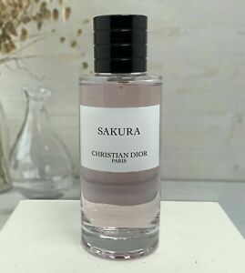 Сакура парфюм. Sakura Christian Dior. Кристиан диор Сакура духи. Диор Сакура Парфюм. Духи Сакура женские диор.