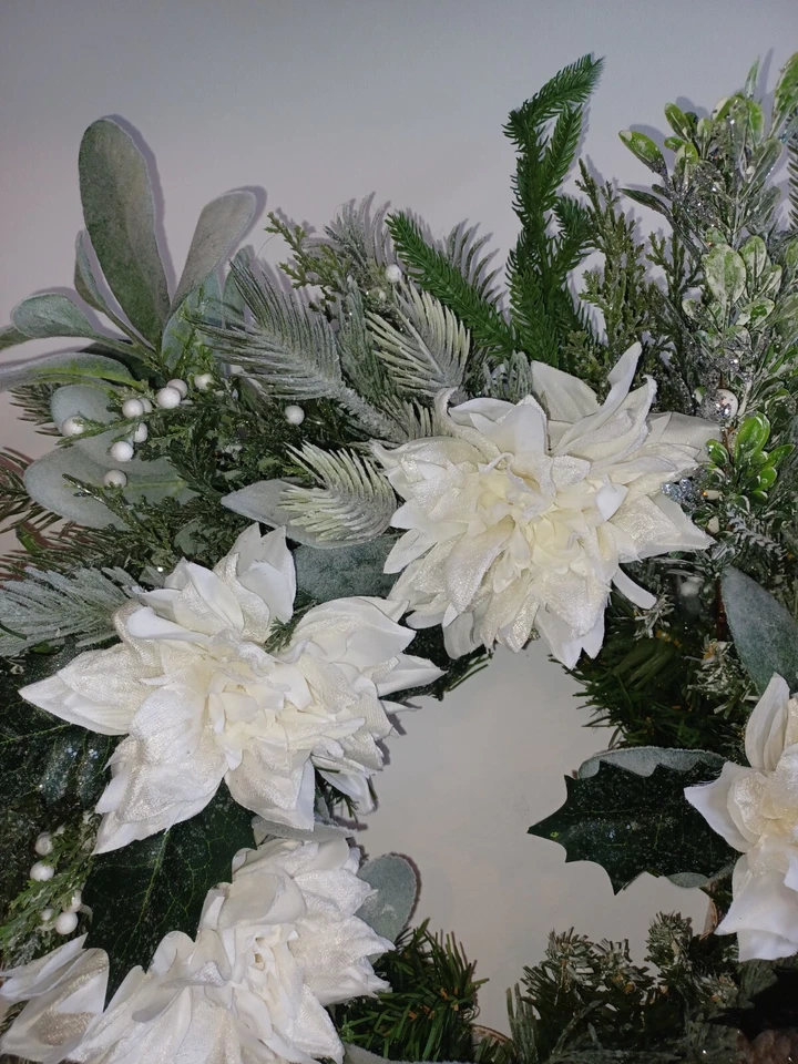 Guirnalda de transición estacional Winter's Whisper to Spring's Promise - 18" Foto 4 de 4