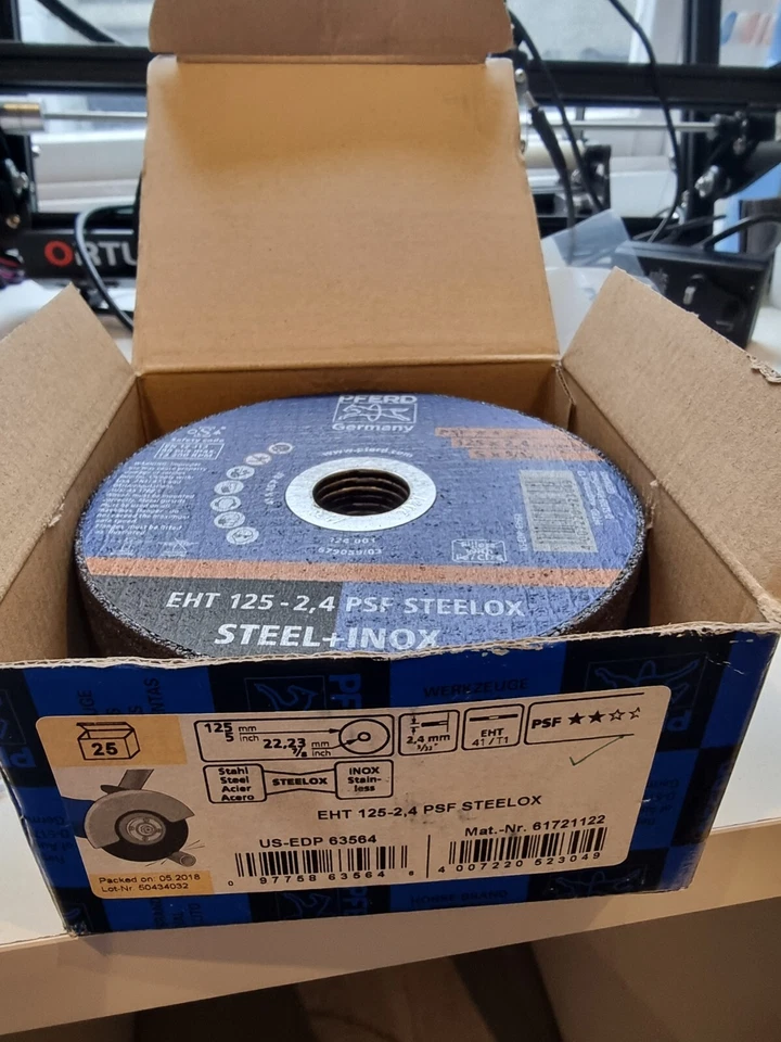 25pcs / 1 box PFERD 125mm x 2.4mm x 22mm bore, INOX/Stainless Cutting Discs