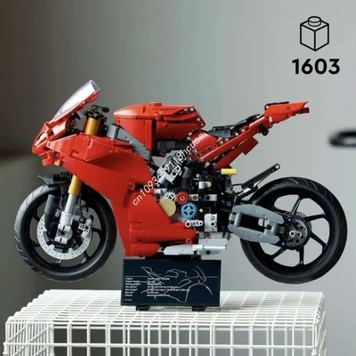 2025 MOC Technical 42202 Ducatis Panigales V4 S Motorcycle Building Blocks Model