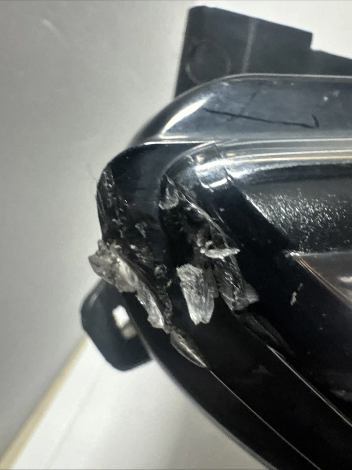 Faro HID para conductores LH Alfa Romeo Stelvio 2017-2020 OEM #50563963 LENTE AGRIETADA Foto 4 de 4