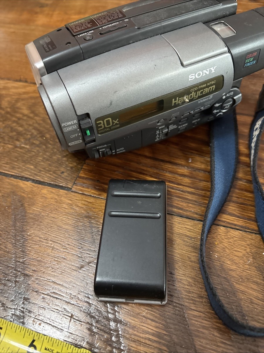 Sony CCD-TR86 8mm Video Camera Recorder Handycam Tested Working