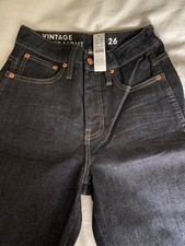 J.Crew Curvy Vintage Slim Straight Size 26 DarkWash