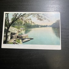 White River,Broad Ripples,boathouses,boats,ships,Indianapolis,Indiana,IN,c1907