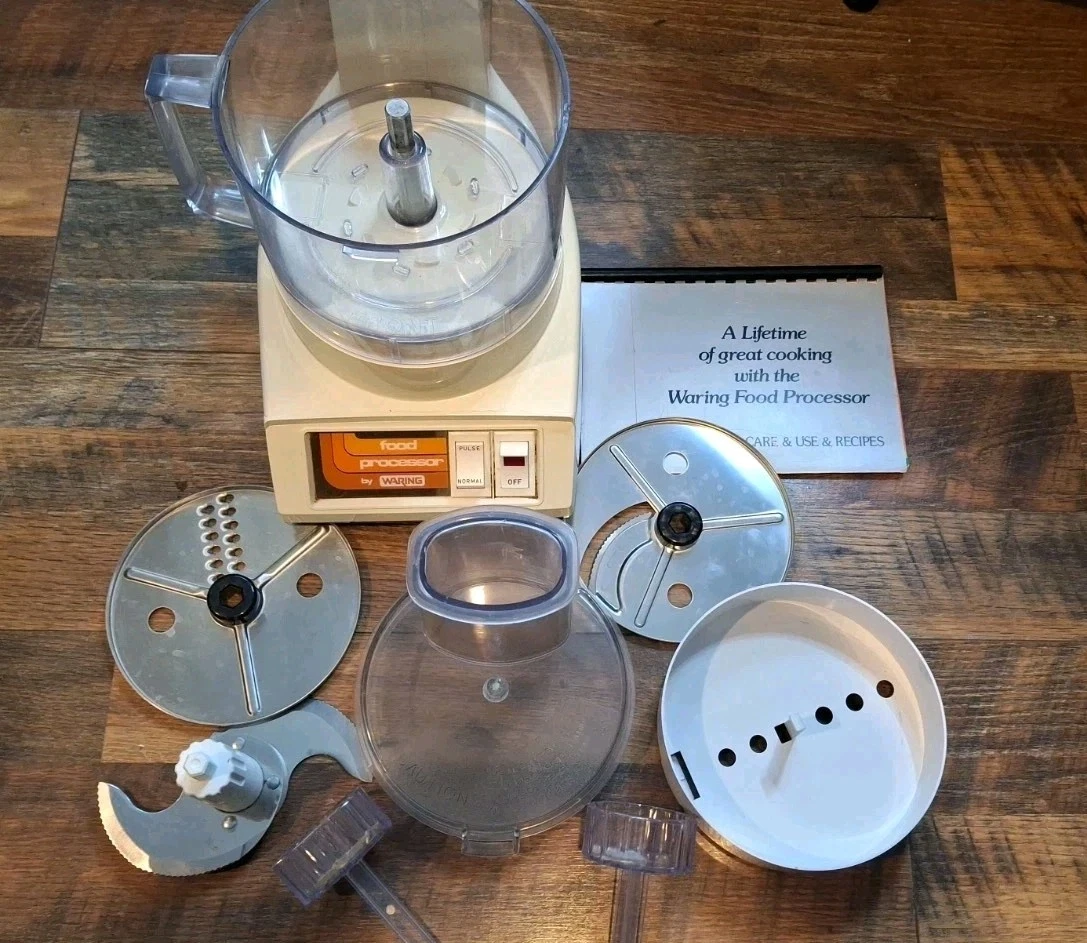Vintage Waring 11FP29 Food Processor - Complete Set w/ Manual - Tested & Working
Opens in a new wind