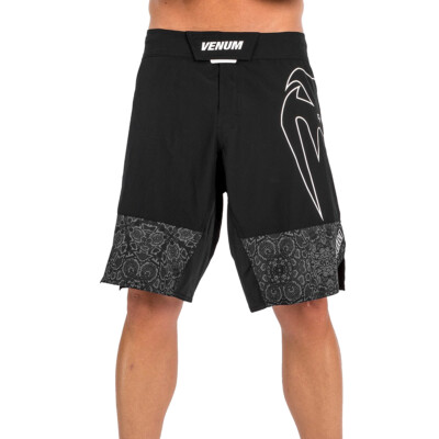Venum Light 4.0 Fight Shorts - Black/White
