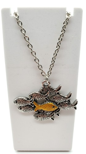 Fischschwarm Charm Anhänger Halskette Silber Wage es, anders zu sein Geschenk Neu - Bild 2 von 4