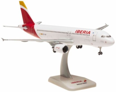 Iberia Airbus A320 EC-ILR 1/200 scale desk model NEW Hogan | eBay