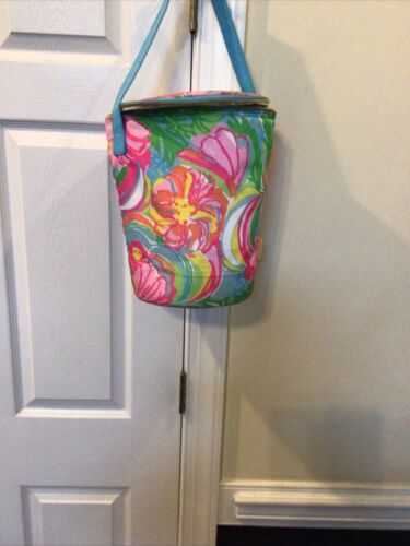 Lilly Pulitzer Insulated Zipper Soft Beach Cooler , Excellent Condition