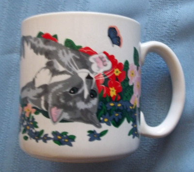 Cat Batting at Butterflies 1992 Creative Concepts mug
