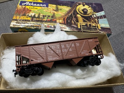 Athearn Ho Scale Southern Railway Composite Side Hopper
