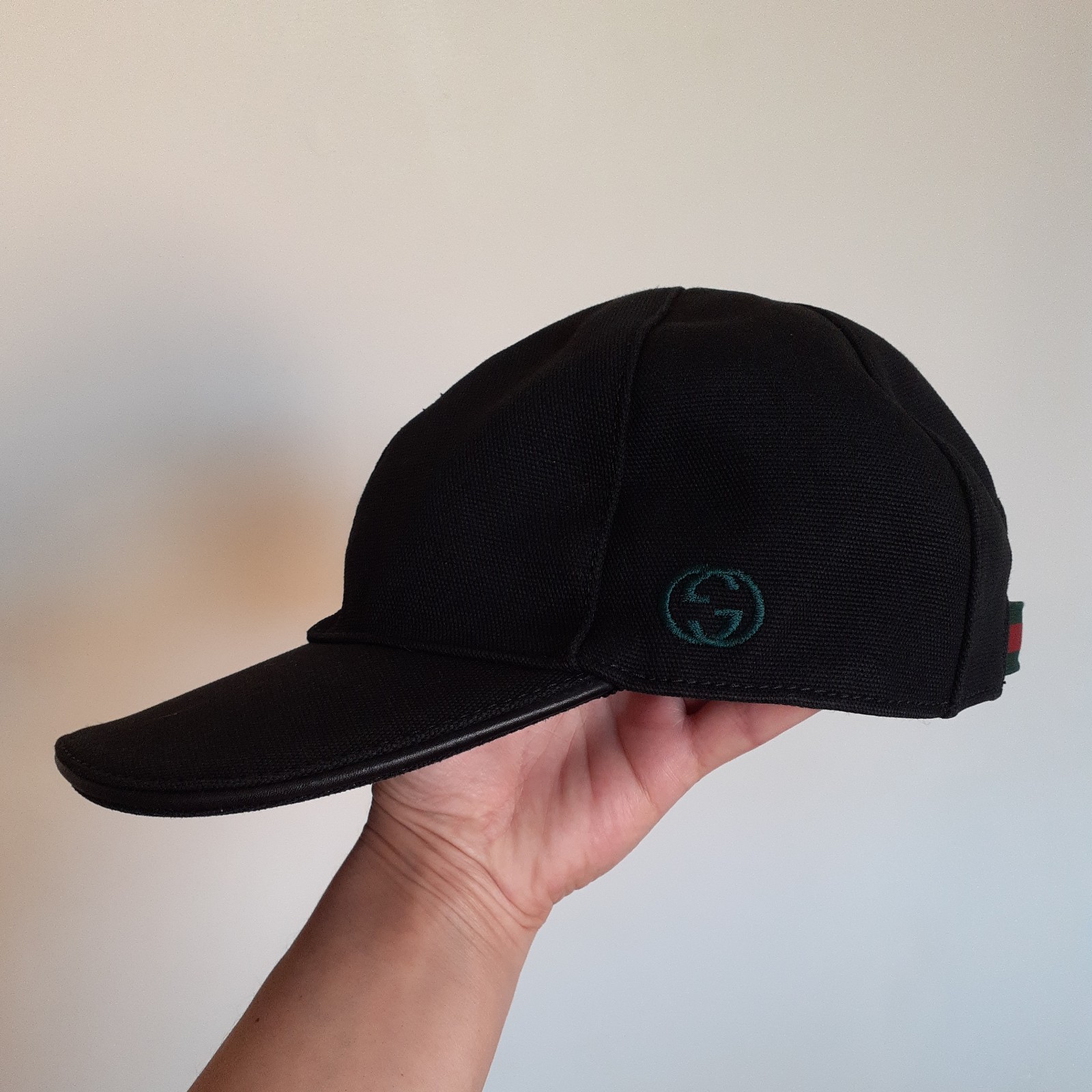 Gucci GG  Logo Cotton Baseball Cap Hat Black/Red Green elastic back. M.Rrp 375£