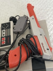 Original Nintendo NES Console Bundle 9 Games 2 Controllers & Zapper Gun Tested