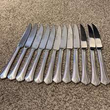 Set of 12 Reed & Barton Churchill Steak Knives Serrated 18/10 Stainless Flatware