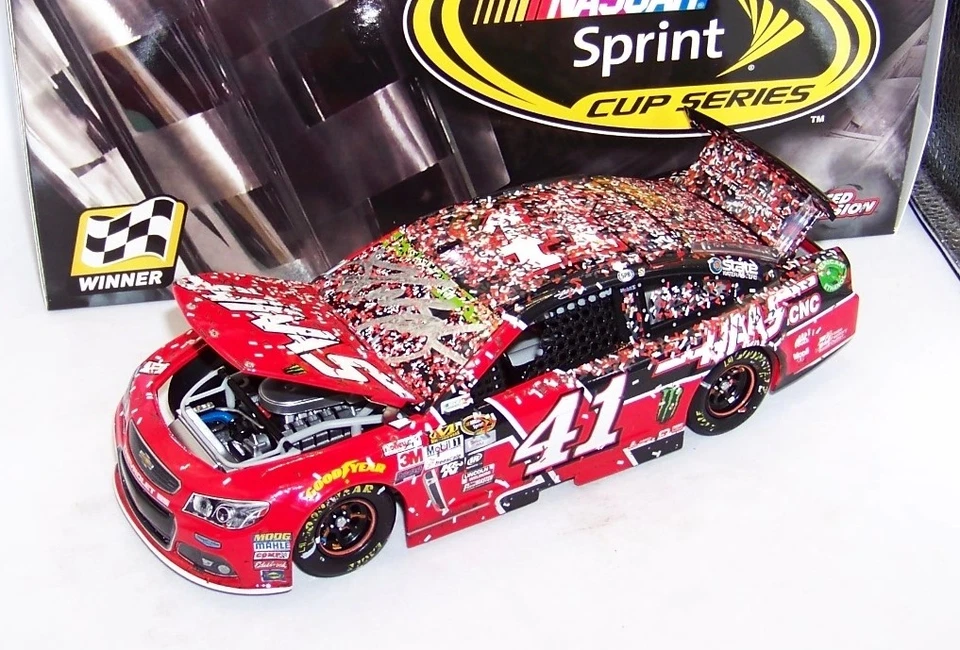 1:24 ACCIÓN 2015 #41 HAAS AUTOMATIZACIÓN RICHMOND CARRERA GANAR KURT BUSCH AUTOGRAFIADO  Foto 4 de 4