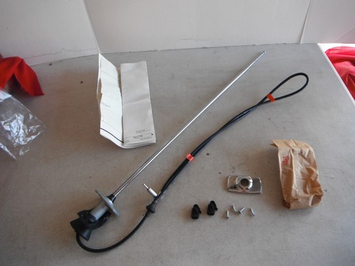 NOS 1967 FORD TEARDROP ANTENNA - Picture 7 of 7