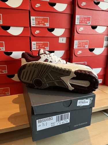 New Balance 550 Burgund Cyan UK 7, brandneu im Karton - schneller Versand & Lieferung - Bild 4 von 5