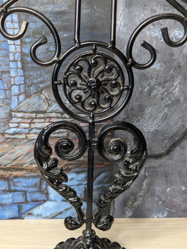 Candelabro Hierro Forjado De Colección 20" Gótico 3 Candelabros Corazón Viejo Mundo Bruja - Imagen 3 de 11