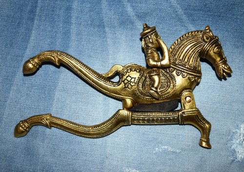 Nut Cracker With Iron Edge Brass Rajasthani Warrior On Horse Collectible EK341 - Picture 7 of 12