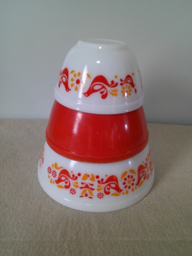 Vintage MCM Pyrex 3 Piece Set Friendship Mixing Stacking Bowls #401 #402 #403