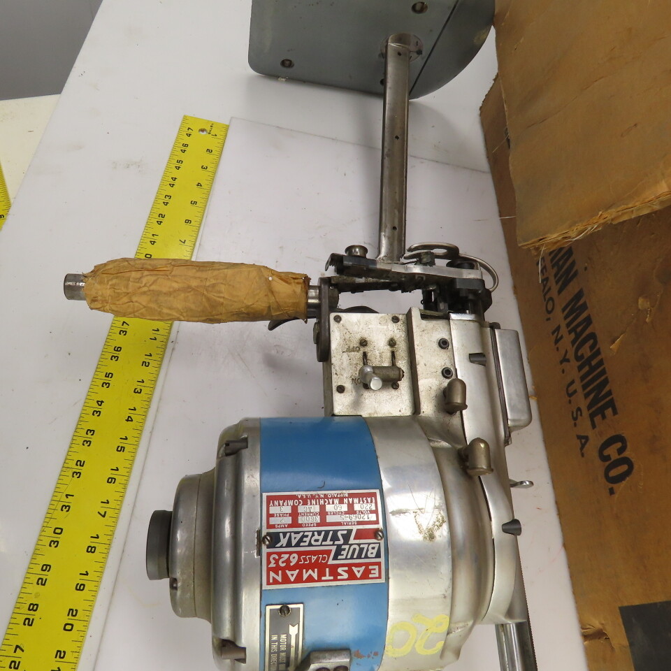 Eastman Blue Streak Class 623 Industrial Fabric Cutting Machine 220V 3PH