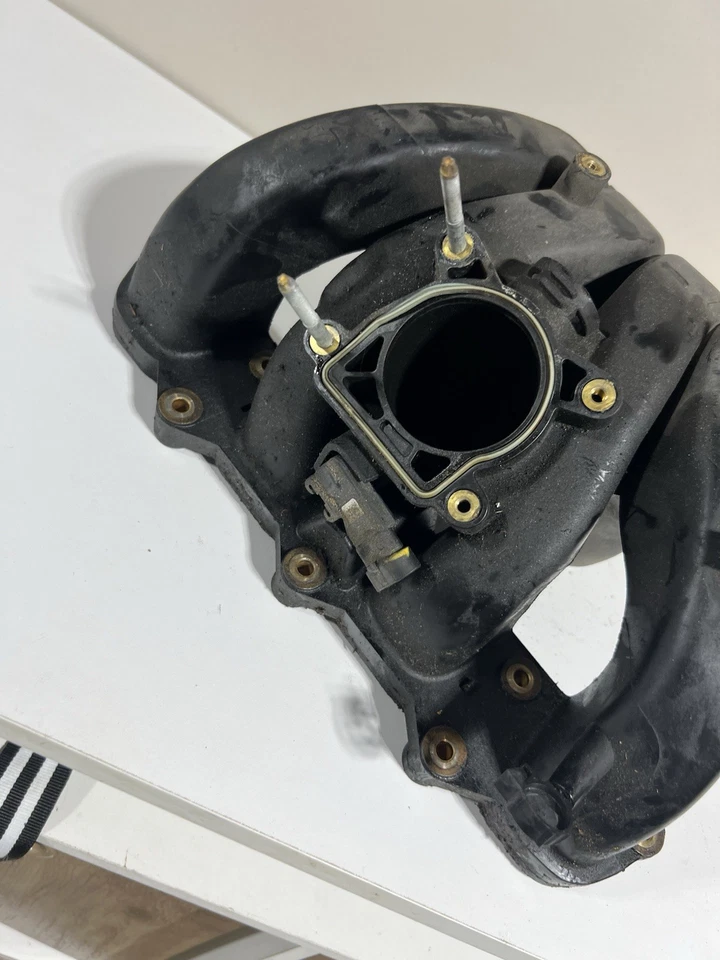 Colector de admisión 2,2 L 24409050 compatible con Saturn L Series LW1 47534 2000-2003 Foto 2 de 4